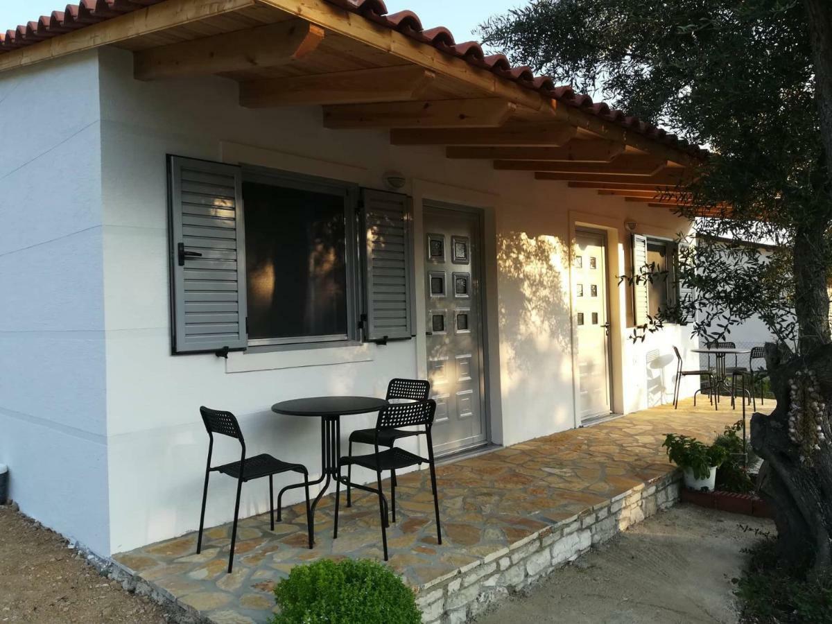 Janakis Garden Livadi Beach Himare Fshat Exterior foto